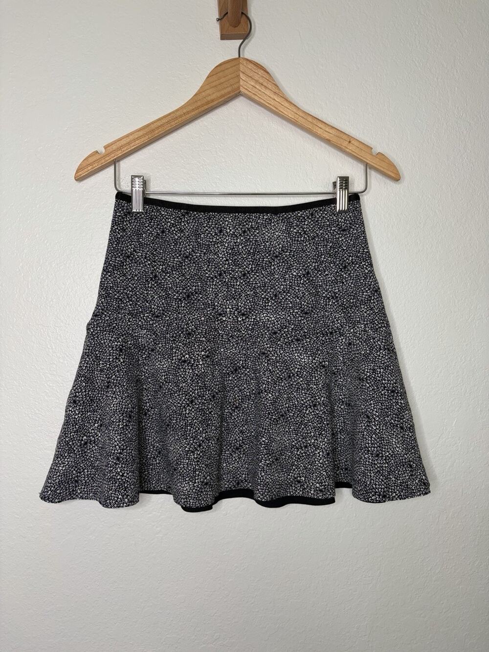 Lululemon Get It On Floral Mini Flared Skirt Size 6 Athleisure Preppy Tennis